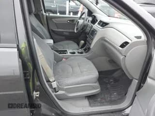 ✅ 2016 Chevrolet Traverse LS • VIN: 1GNKVFED3GJ208586 • Lot: 43544525. Wystawiony na IAAI z przebiegiem 167 197 mil. Bezpłatny archiwum sprzedaży aukcyjnych z USA i szczegółowy raport historii pojazdu na DreamBid. Zdjęcie 5.