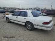 ✅ 1992 Mercury Grand Marquis GS • VIN: 2MECM74W2NX727883 • Lot: 82636234. Wystawiony na Copart z przebiegiem 56 804 mil. Bezpłatny archiwum sprzedaży aukcyjnych z USA i szczegółowy raport historii pojazdu na DreamBid. Zdjęcie 2.