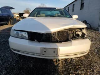 ✅ 1998 Cadillac Seville STS • VIN: 1G6KY5492WU913192 • Lot: 82323814. Wystawiony na Copart z przebiegiem 155 235 mil. Bezpłatny archiwum sprzedaży aukcyjnych z USA i szczegółowy raport historii pojazdu na DreamBid. Zdjęcie 5.