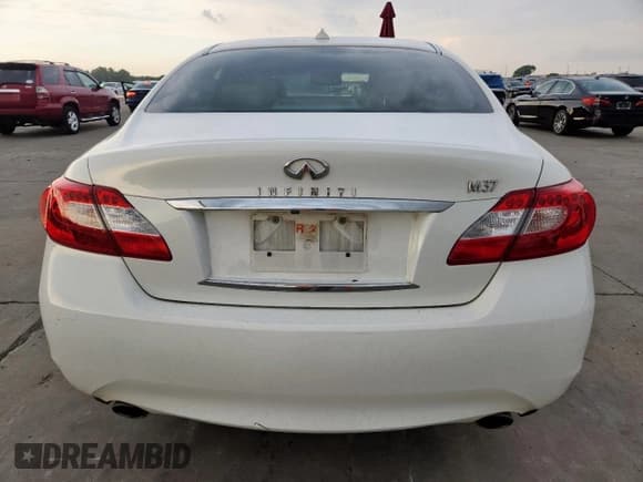 ✅ 2012 Infiniti M • VIN: JN1BY1AP3CM332985 • Lot: 69500085. Wystawiony na Copart z przebiegiem 139 883 mil. Bezpłatny archiwum sprzedaży aukcyjnych z USA i szczegółowy raport historii pojazdu na DreamBid. Zdjęcie 6.