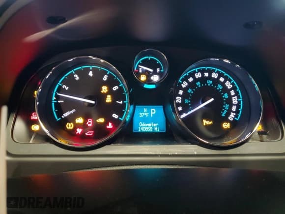 ✅ 2012 Chevrolet Captiva Sport LS • VIN: 3GNAL2EK1CS644063 • Lot: 87369794. Wystawiony na Copart z przebiegiem 140 859 mil. Bezpłatny archiwum sprzedaży aukcyjnych z USA i szczegółowy raport historii pojazdu na DreamBid. Zdjęcie 9.