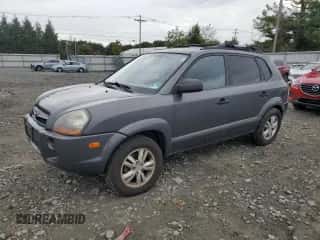 2009 Hyundai Tucson GLS z VIN KM8JM12B39U952327, wystawiony jako Copart lot #73695884 z przebiegiem 142 752 mil mil oraz Szkoda całkowita • Salvage title. Historia ofert i sprzedaży dostępna na DreamBid. Obrazek 1.