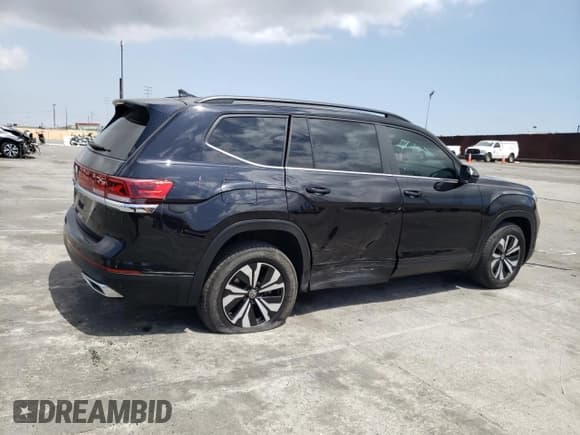 ✅ 2024 Volkswagen Atlas SE • VIN: 1V2DR2CA3RC515186 • Lot: 56165824. Wystawiony na Copart z przebiegiem 11 051 mil. Bezpłatny archiwum sprzedaży aukcyjnych z USA i szczegółowy raport historii pojazdu na DreamBid. Zdjęcie 3.