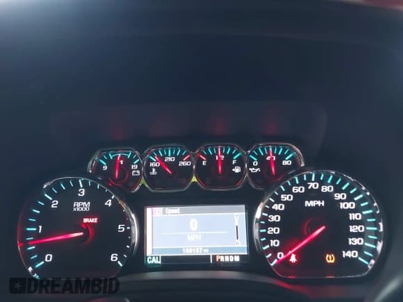 ✅ 2015 Chevrolet Tahoe LS • VIN: 1GNSKAEC5FR582832 • Lot: 42991014. Listed on IAAI with 160,167 mi. Free auction sales archive from the USA and detailed vehicle history report at DreamBid. Image 7.