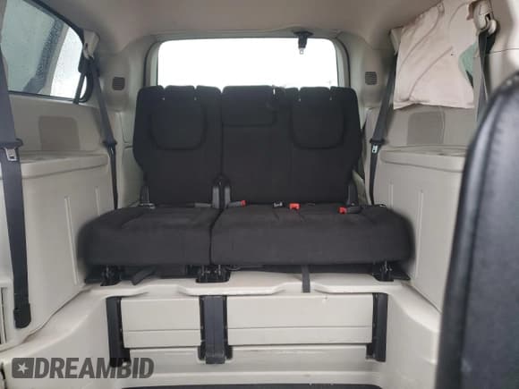 ✅ 2014 Dodge Grand Caravan SE • VIN: 2C4RDGBG1ER471425 • Lot: 90443765. Wystawiony na Copart z przebiegiem 63 031 mil. Bezpłatny archiwum sprzedaży aukcyjnych z USA i szczegółowy raport historii pojazdu na DreamBid. Zdjęcie 10.