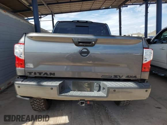 ✅ 2019 Nissan Titan Pro-4X • VIN: 1N6AA1E5XKN524724 • Lot: 70651195. Wystawiony na Copart z przebiegiem 69 125 mil. Bezpłatny archiwum sprzedaży aukcyjnych z USA i szczegółowy raport historii pojazdu na DreamBid. Zdjęcie 6.