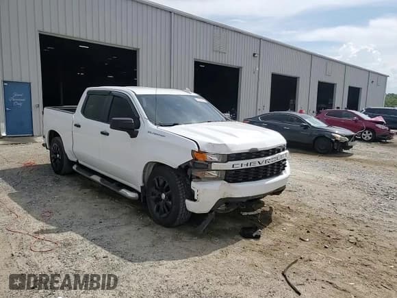 ✅ 2020 Chevrolet Silverado 1500 Custom • VIN: 1GCPWBEF6LZ260957 • Lot: 61503355. Wystawiony na Copart z przebiegiem 107 929 mil. Bezpłatny archiwum sprzedaży aukcyjnych z USA i szczegółowy raport historii pojazdu na DreamBid. Zdjęcie 13.