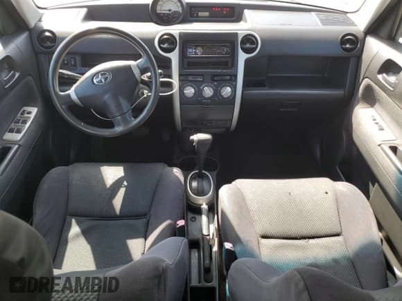 ✅ 2004 Scion xB • VIN: JTLKT324X40144800 • Лот: 84915235. Опубликован ранее на Copart с пробегом 277 578 миль. Бесплатный доступ к архиву аукционных продаж из США и подробный отчёт об истории автомобиля на DreamBid. Изображение 8.