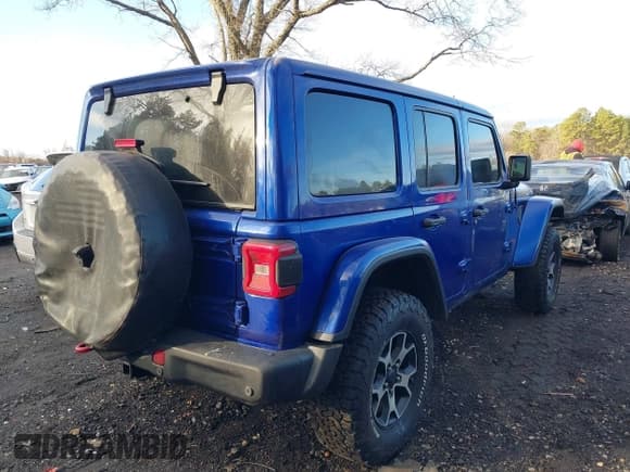 ✅ 2019 Jeep Wrangler Unlimited Rubicon • VIN: 1C4HJXFGXKW657577 • Лот: 41460772. Опубликован ранее на IAAI с пробегом 101 602 миль. Бесплатный доступ к архиву аукционных продаж из США и подробный отчёт об истории автомобиля на DreamBid. Изображение 4.