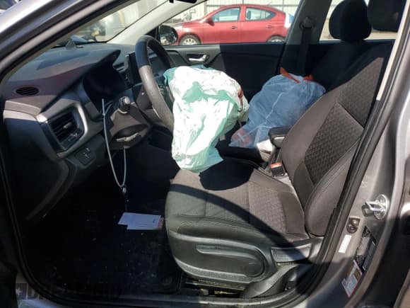 ✅ 2023 Kia Rio S • VIN: 3KPA24AD0PE591987 • Лот: 56573535. Опубликован ранее на Copart с пробегом 15 468 миль. Бесплатный доступ к архиву аукционных продаж из США и подробный отчёт об истории автомобиля на DreamBid. Изображение 7.