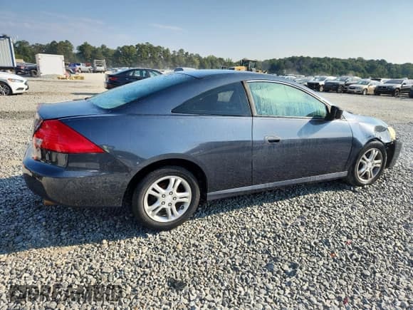 ✅ 2007 Honda Accord LX • VIN: 1HGCM723X7A020439 • Lot: 80779105. Wystawiony na Copart z przebiegiem 299 002 mil. Bezpłatny archiwum sprzedaży aukcyjnych z USA i szczegółowy raport historii pojazdu na DreamBid. Zdjęcie 3.