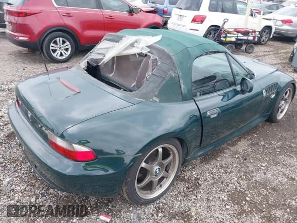 ✅ 1999 BMW Z3 2.8 • VIN: 4USCH3336XLF40956 • Lot: 41940092. Listed on IAAI with 198,612 mi. Free auction sales archive from the USA and detailed vehicle history report at DreamBid. Image 4.