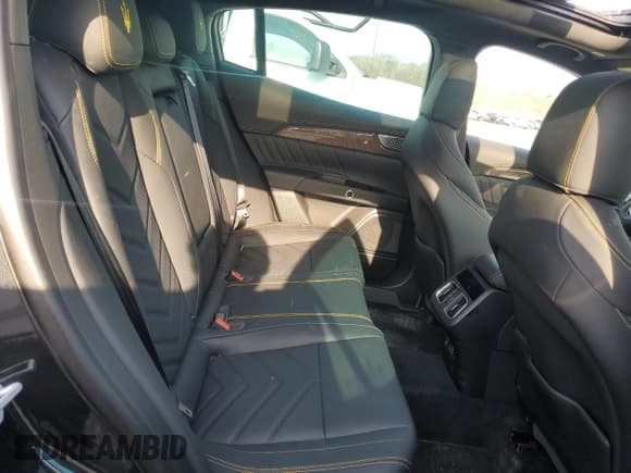 ✅ 2024 Maserati Grecale • VIN: ZN6PMDDC5R7447957 • Lot: 49148225. Wystawiony na Copart z przebiegiem 6 046 mil. Bezpłatny archiwum sprzedaży aukcyjnych z USA i szczegółowy raport historii pojazdu na DreamBid. Zdjęcie 11.