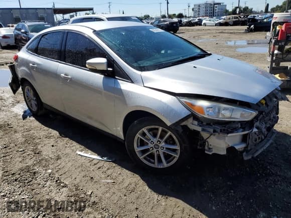 ✅ 2017 Ford Focus SE • VIN: 1FADP3F25HL300303 • Лот: 82545015. Опубликован ранее на Copart с пробегом 88 631 миль. Бесплатный доступ к архиву аукционных продаж из США и подробный отчёт об истории автомобиля на DreamBid. Изображение 4.