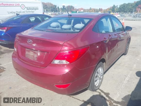✅ 2015 Hyundai Accent GLS • VIN: KMHCT4AE0FU930676 • Lot: 43604593. Wystawiony na IAAI z przebiegiem 160 921 mil. Bezpłatny archiwum sprzedaży aukcyjnych z USA i szczegółowy raport historii pojazdu na DreamBid. Zdjęcie 4.