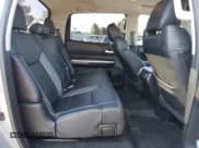 ✅ 2018 Toyota Tundra SR5 • VIN: 5TFHW5F16JX717705 • Lot: 82595905. Wystawiony na Copart z przebiegiem 117 738 mil. Bezpłatny archiwum sprzedaży aukcyjnych z USA i szczegółowy raport historii pojazdu na DreamBid. Zdjęcie 10.