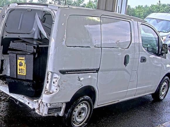 ✅ 2021 Nissan NV200 SV • VIN: 3N6CM0KN7MK697009 • Lot: 43865279. Wystawiony na IAAI z przebiegiem 81 355 mil. Bezpłatny archiwum sprzedaży aukcyjnych z USA i szczegółowy raport historii pojazdu na DreamBid. Zdjęcie 22.