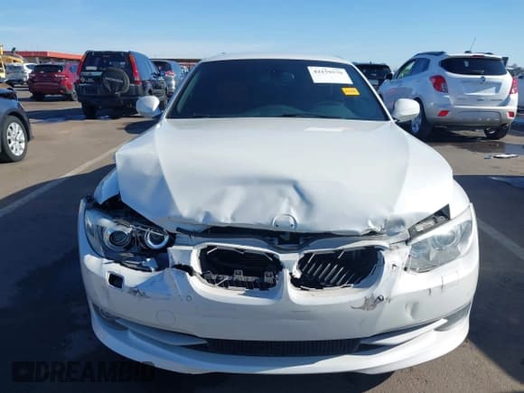 ✅ 2013 BMW 3 Series 335i • VIN: WBADX7C52DJ589093 • Lot: 42159570. Wystawiony na IAAI z przebiegiem 107 924 mil. Bezpłatny archiwum sprzedaży aukcyjnych z USA i szczegółowy raport historii pojazdu na DreamBid. Zdjęcie 6.