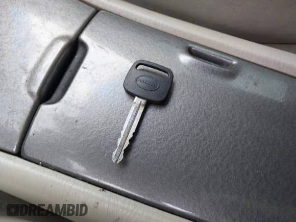 2003 Toyota Highlander z VIN JTEGF21A930096145, wystawiony jako IAAI lot #42390285 z przebiegiem 113 463 mil mil oraz . Historia ofert i sprzedaży dostępna na DreamBid. Obrazek 11.