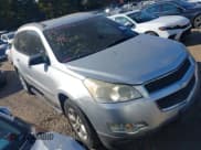 ✅ 2010 Chevrolet Traverse LS • VIN: 1GNLVEED7AJ227809 • Lot: 40650983. Wystawiony na IAAI z przebiegiem Nie podano. Bezpłatny archiwum sprzedaży aukcyjnych z USA i szczegółowy raport historii pojazdu na DreamBid. Zdjęcie 1.