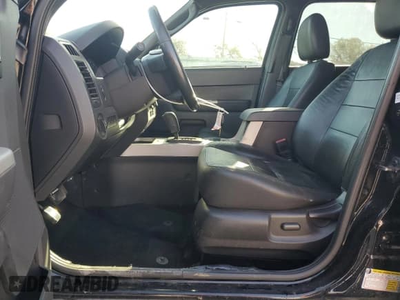 ✅ 2012 Ford Escape XLT • VIN: 1FMCU0D72CKC78296 • Lot: 86893995. Wystawiony na Copart z przebiegiem 172 723 mil. Bezpłatny archiwum sprzedaży aukcyjnych z USA i szczegółowy raport historii pojazdu na DreamBid. Zdjęcie 7.