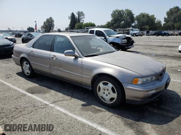 ✅ 1995 Acura Legend GS • VIN: JH4KA7685SC012575 • Lot: 62334325. Wystawiony na Copart z przebiegiem 192 825 mil. Bezpłatny archiwum sprzedaży aukcyjnych z USA i szczegółowy raport historii pojazdu na DreamBid. Zdjęcie 4.