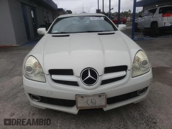 ✅ 2009 Mercedes-Benz SLK 350 • VIN: WDBWK58F29F191892 • Лот: 86114005. Опубликован ранее на Copart с пробегом 69 039 миль. Бесплатный доступ к архиву аукционных продаж из США и подробный отчёт об истории автомобиля на DreamBid. Изображение 5.