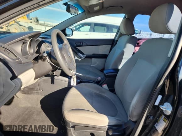 ✅ 2011 Kia Forte EX • VIN: KNAFU4A23B5425673 • Lot: 90636965. Listed on Copart with 153,293 mi. Free auction sales archive from the USA and detailed vehicle history report at DreamBid. Image 7.