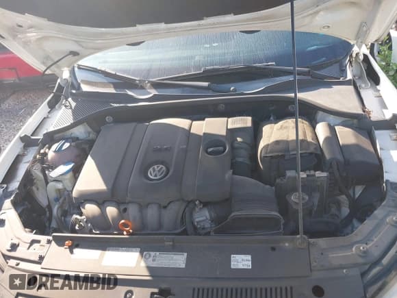 ✅ 2013 Volkswagen Passat Wolfsburg Edition • VIN: 1VWAH7A35DC044480 • Лот: 42924580. Опубликован ранее на IAAI с пробегом 180 534 миль. Бесплатный доступ к архиву аукционных продаж из США и подробный отчёт об истории автомобиля на DreamBid. Изображение 10.