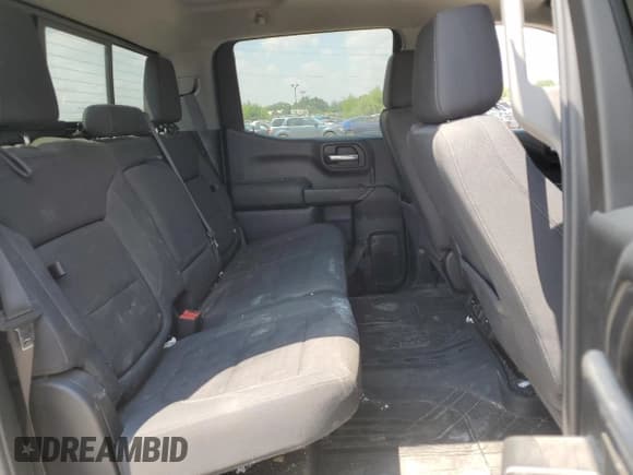 ✅ 2019 Chevrolet Silverado 1500 LT • VIN: 1GCUYDED8KZ130376 • Lot: 59757384. Wystawiony na Copart z przebiegiem Nie podano. Bezpłatny archiwum sprzedaży aukcyjnych z USA i szczegółowy raport historii pojazdu na DreamBid. Zdjęcie 10.