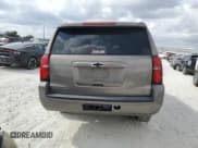 ✅ 2017 Chevrolet Suburban LT • VIN: 1GNSKHKCXHR335578 • Lot: 77782024. Wystawiony na Copart z przebiegiem Nie podano. Bezpłatny archiwum sprzedaży aukcyjnych z USA i szczegółowy raport historii pojazdu na DreamBid. Zdjęcie 6.