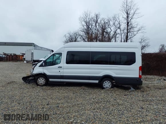 ✅ 2018 Ford Transit • VIN: 1FTBW3XM0JKB30478 • Lot: 41560277. Wystawiony na IAAI z przebiegiem 35 851 mil. Bezpłatny archiwum sprzedaży aukcyjnych z USA i szczegółowy raport historii pojazdu na DreamBid. Zdjęcie 14.