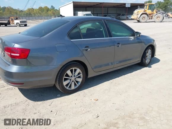 ✅ 2015 Volkswagen Jetta SE • VIN: 3VWD07AJ9FM228812 • Lot: 43248501. Listed on IAAI with 111,601 mi. Free auction sales archive from the USA and detailed vehicle history report at DreamBid. Image 4.