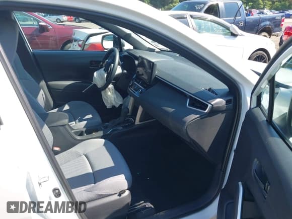 ✅ 2025 Toyota Corolla Cross Hybrid S • VIN: 7MUFBABG6SV076445 • Lot: 42831953. Listed on IAAI with 3,974 mi. Free auction sales archive from the USA and detailed vehicle history report at DreamBid. Image 5.