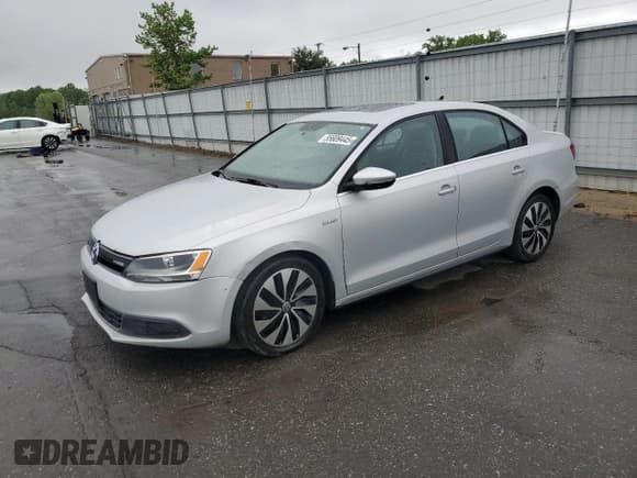 ✅ 2013 Volkswagen Jetta Hybrid SE • VIN: 3VW637AJ4DM296559 • Lot: 55609445. Listed on Copart with 192,614 mi. Free auction sales archive from the USA and detailed vehicle history report at DreamBid. Image 1.