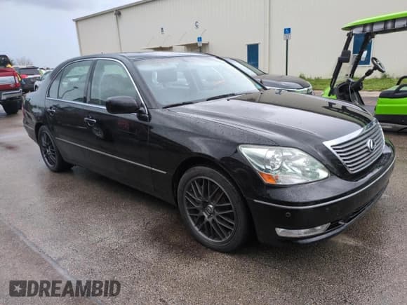 ✅ 2004 Lexus LS 430 • VIN: JTHBN36F540172455 • Лот: 75988924. Опубликован ранее на Copart с пробегом Не указан. Бесплатный доступ к архиву аукционных продаж из США и подробный отчёт об истории автомобиля на DreamBid. Изображение 4.