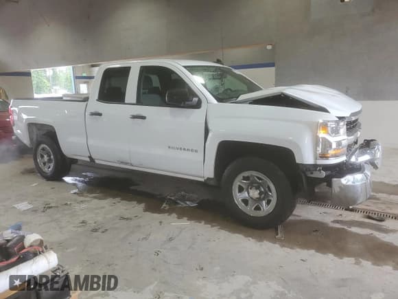 ✅ 2018 Chevrolet Silverado 1500 LS • VIN: 1GCRCNEC3JZ293680 • Лот: 67672215. Опубликован ранее на Copart с пробегом 130 753 миль. Бесплатный доступ к архиву аукционных продаж из США и подробный отчёт об истории автомобиля на DreamBid. Изображение 4.