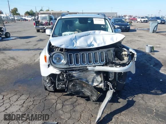 ✅ 2015 Jeep Renegade Latitude • VIN: ZACCJBBT8FPB50373 • Lot: 43550821. Listed on IAAI with 68,026 mi. Free auction sales archive from the USA and detailed vehicle history report at DreamBid. Image 13.