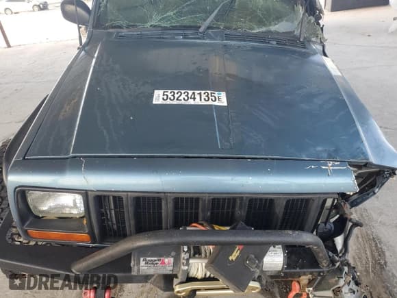 ✅ 1997 Jeep Cherokee SE • VIN: 1J4FJ28S3VL552181 • Lot: 53234135. Wystawiony na Copart z przebiegiem Nie podano. Bezpłatny archiwum sprzedaży aukcyjnych z USA i szczegółowy raport historii pojazdu na DreamBid. Zdjęcie 13.
