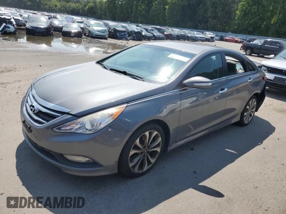 ✅ 2014 Hyundai Sonata Limited • VIN: 5NPEC4AB3EH942946 • Lot: 69773844. Listed on Copart with 117,644 mi. Free auction sales archive from the USA and detailed vehicle history report at DreamBid. Image 1.