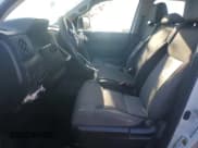 ✅ 2015 Toyota Tundra SR • VIN: 5TFTY5F11FX008739 • Lot: 83917744. Listed on Copart with 180,732 mi. Free auction sales archive from the USA and detailed vehicle history report at DreamBid. Image 7.