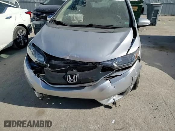 ✅ 2015 Honda Fit EX-L • VIN: 3HGGK5H83FM764755 • Lot: 92597385. Wystawiony na Copart z przebiegiem 72 204 mil. Bezpłatny archiwum sprzedaży aukcyjnych z USA i szczegółowy raport historii pojazdu na DreamBid. Zdjęcie 13.