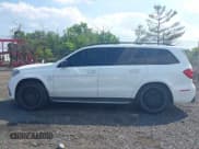 ✅ 2017 Mercedes-Benz GLS 63 AMG • VIN: 4JGDF7FE0HA787335 • Lot: 42229987. Wystawiony na IAAI z przebiegiem 90 362 mil. Bezpłatny archiwum sprzedaży aukcyjnych z USA i szczegółowy raport historii pojazdu na DreamBid. Zdjęcie 14.