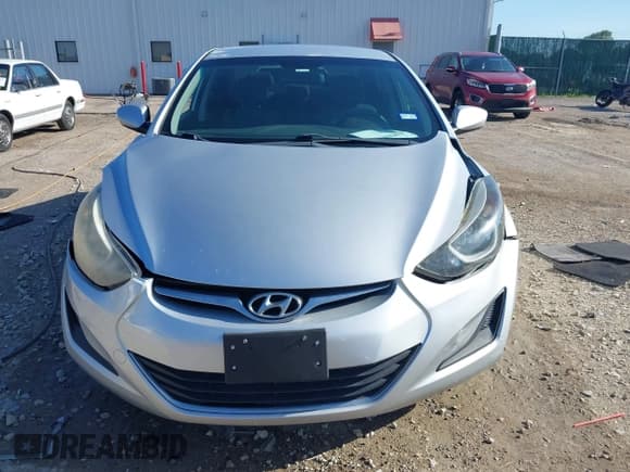 ✅ 2015 Hyundai Elantra SE • VIN: KMHDH4AEXFU263881 • Lot: 42839818. Listed on IAAI with 172,549 mi. Free auction sales archive from the USA and detailed vehicle history report at DreamBid. Image 12.