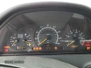 ✅ 1997 Mercedes-Benz C 230/260/280/320 • VIN: WDBHA28E3VF582237 • Lot: 76826534. Wystawiony na Copart z przebiegiem 240 702 mil. Bezpłatny archiwum sprzedaży aukcyjnych z USA i szczegółowy raport historii pojazdu na DreamBid. Zdjęcie 9.