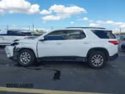 ✅ 2020 Chevrolet Traverse LT • VIN: 1GNERHKW9LJ296542 • Lot: 43376138. Wystawiony na IAAI z przebiegiem 51 214 mil. Bezpłatny archiwum sprzedaży aukcyjnych z USA i szczegółowy raport historii pojazdu na DreamBid. Zdjęcie 14.