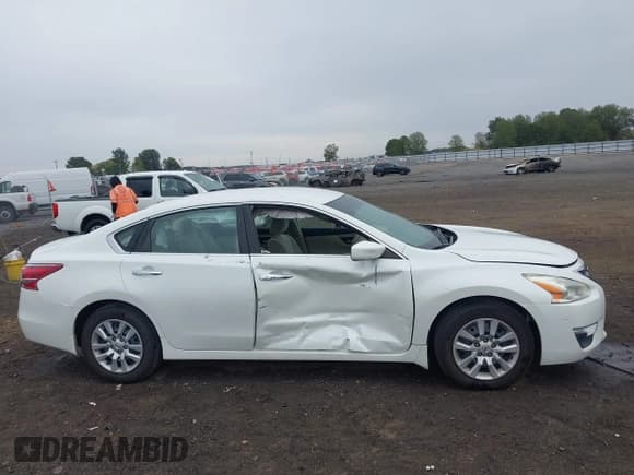 ✅ 2013 Nissan Altima S • VIN: 1N4AL3APXDN564486 • Lot: 43534397. Listed on IAAI with 288,993 mi. Free auction sales archive from the USA and detailed vehicle history report at DreamBid. Image 13.