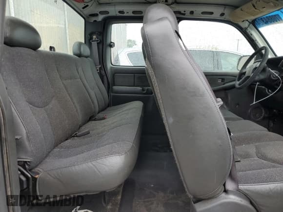 ✅ 2003 Chevrolet Silverado 1500 Work Truck • VIN: 1GCEC19V93E117245 • Лот: 70884324. Опубликован ранее на Copart с пробегом 228 577 миль. Бесплатный доступ к архиву аукционных продаж из США и подробный отчёт об истории автомобиля на DreamBid. Изображение 10.