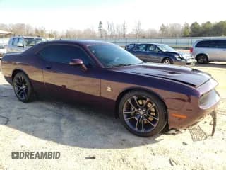 ✅ 2022 Dodge Challenger R/T Scat Pack Widebody • VIN: 2C3CDZFJ7NH238215 • Lot: 42719624. Wystawiony na Copart z przebiegiem 33 977 mil. Bezpłatny archiwum sprzedaży aukcyjnych z USA i szczegółowy raport historii pojazdu na DreamBid. Zdjęcie 4.