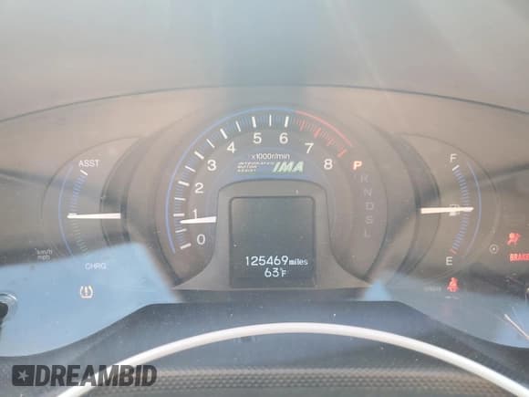 ✅ 2014 Honda Insight LX • VIN: JHMZE2H57ES000818 • Lot: 81487865. Wystawiony na Copart z przebiegiem 125 469 mil. Bezpłatny archiwum sprzedaży aukcyjnych z USA i szczegółowy raport historii pojazdu na DreamBid. Zdjęcie 9.